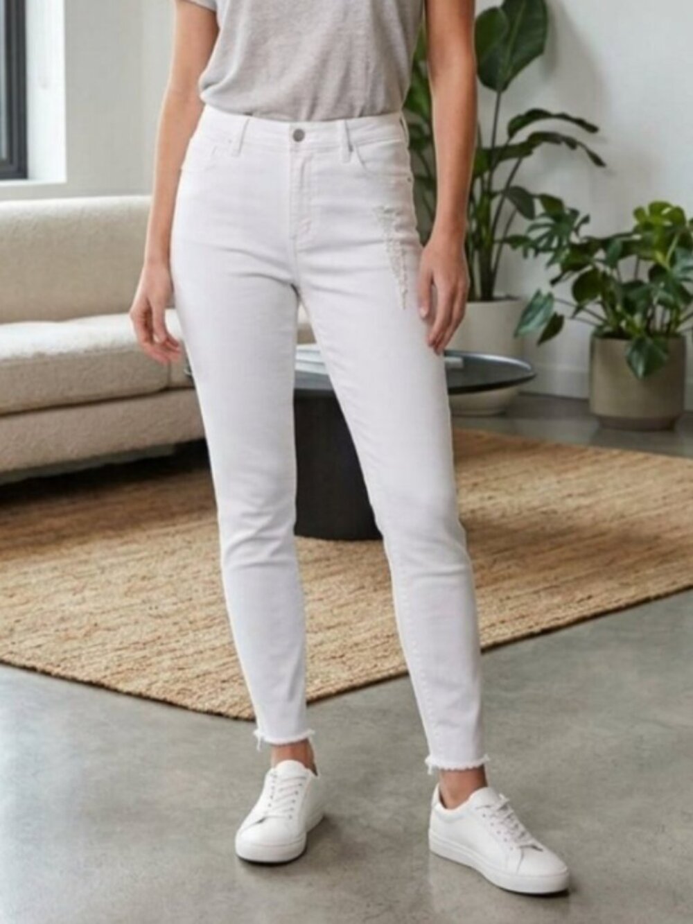 Wit & Wisdom Optic White Ab-Solution Raw Hem Skinny Jeans Size 10